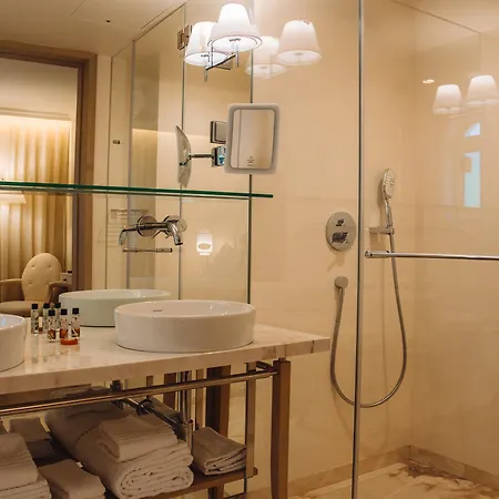 Alba Hotel 5*